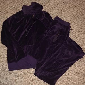 Plum velour sweatsuit!